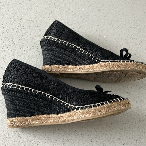 White Mountain Brocade Wedge Espadrilles - Picture 4 of 10